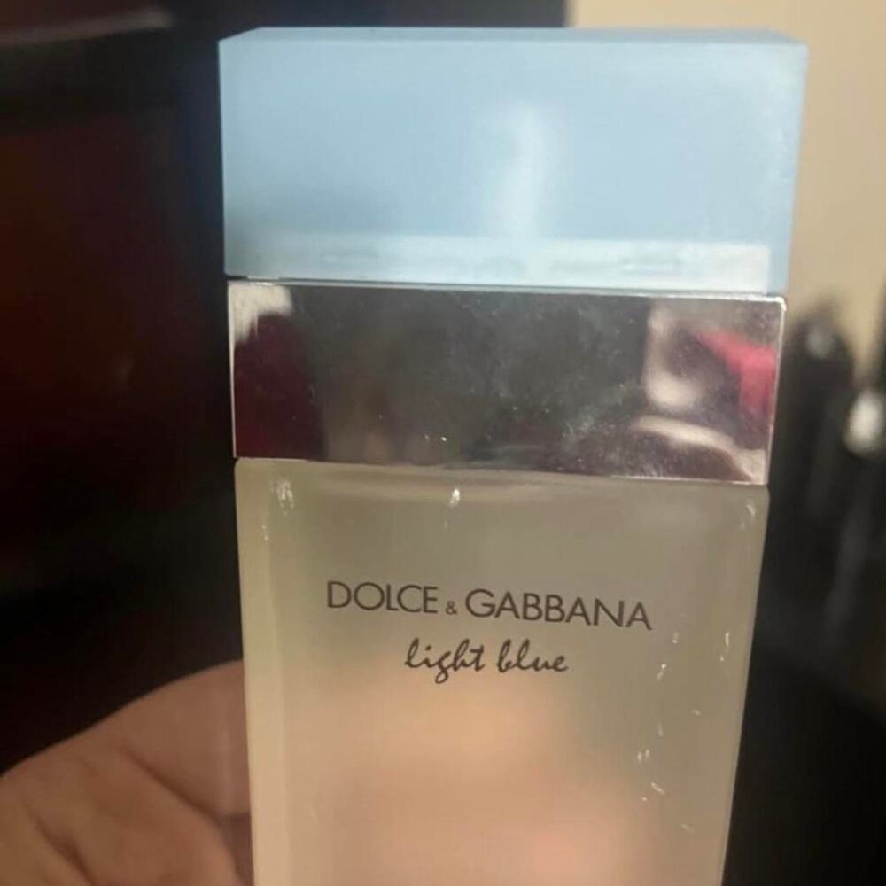 **Authentic** Dolce & Gabbana Light Blue Perfume - Picture 4 of 4